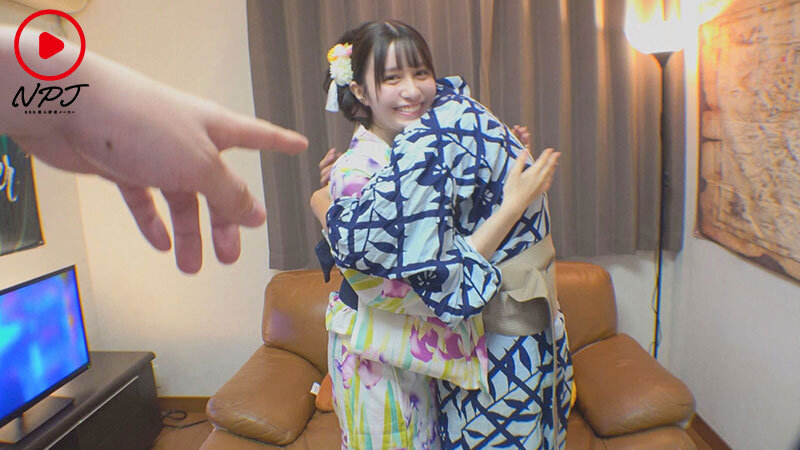観測史上最高の猛暑日!東京●田区夏祭りでナンパした浴衣ハーフ美女の甘塩っぱい汗を舐め回す汗だく性交夏物語! 3枚目